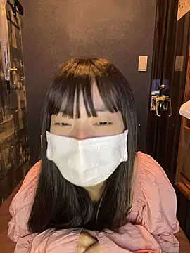 Snapshot of aonyan_7 chatting on 10/11/25, 06:14 aonyan 7 online show from 10/11/25, 06:14