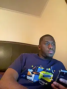 Snapshot of ThickDic28 chatting on 06/17/26, 01:27 ThickDic28 online show from 06/17/26, 01:27