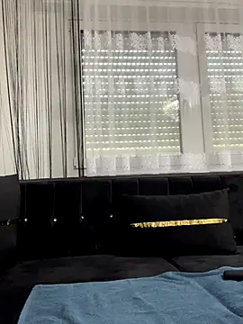 Emilia Mausi online show from 09/24/25, 12:33