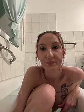 Emilia Mausi online show from 11/10/25, 08:14