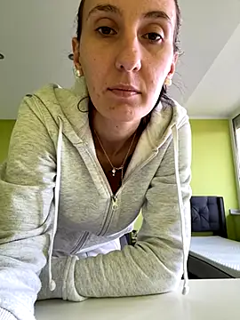 Emilia Mausi online show from 12/01/25, 10:05