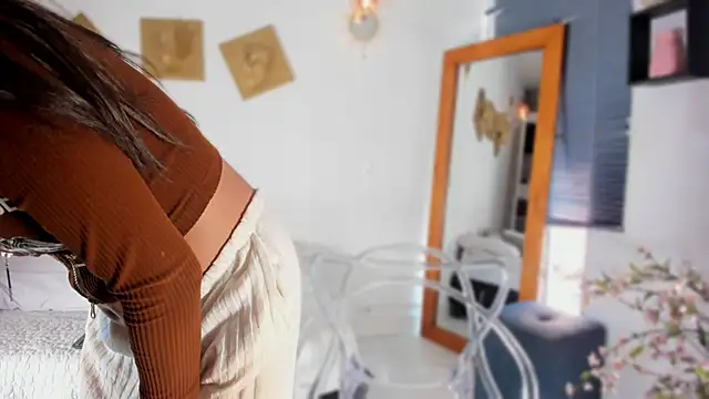 Aleexiiaa online show from 02/11/26, 12:49