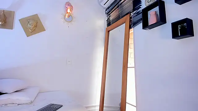 Aleexiiaa online show from 01/07/26, 01:49