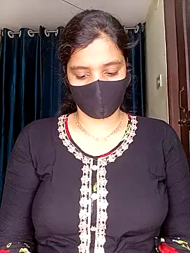 Rose-luckey online show from 02/07/26, 01:19