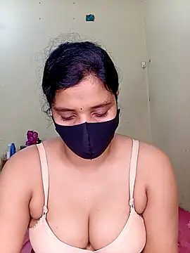 Rose-luckey online show from 03/10/26, 01:26