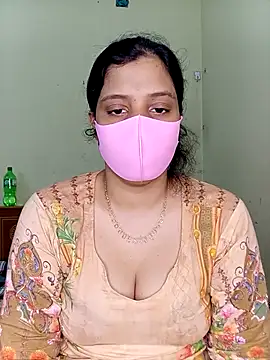 Rose-luckey online show from 12/02/25, 05:20