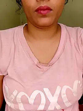 Rose-luckey online show from 04/20/26, 12:30