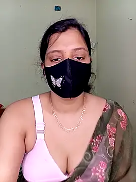 Rose-luckey online show from 11/29/25, 11:43