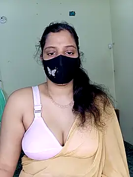 Rose-luckey online show from 11/27/25, 04:57