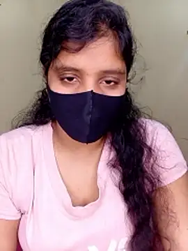 Rose-luckey online show from 04/19/26, 05:58