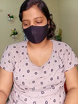Snapshot of Rose-luckey chatting on 07/19/26, 07:50 Rose-luckey online show from 07/19/26, 07:50