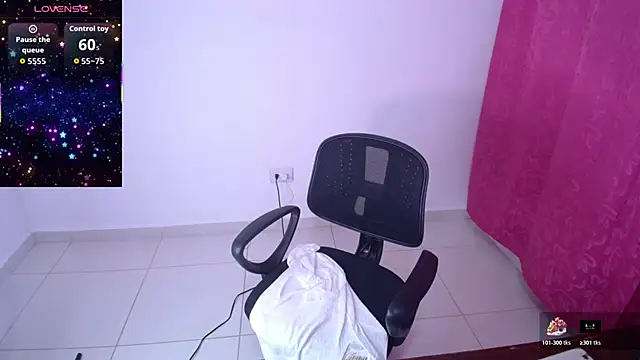 Snapshot of alice_shyness chatting on 10/23/25, 03:49 alice shyness online show from 10/23/25, 03:49