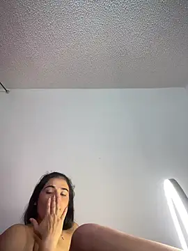 Snapshot of alice_shyness chatting on 11/01/25, 11:31 alice shyness online show from 11/01/25, 11:31