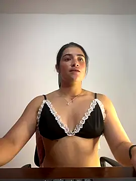 Snapshot of alice_shyness chatting on 11/09/25, 04:27 alice shyness online show from 11/09/25, 04:27