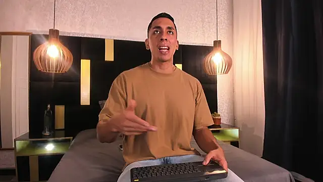 Lucio  Fox online show from 04/03/26, 12:11