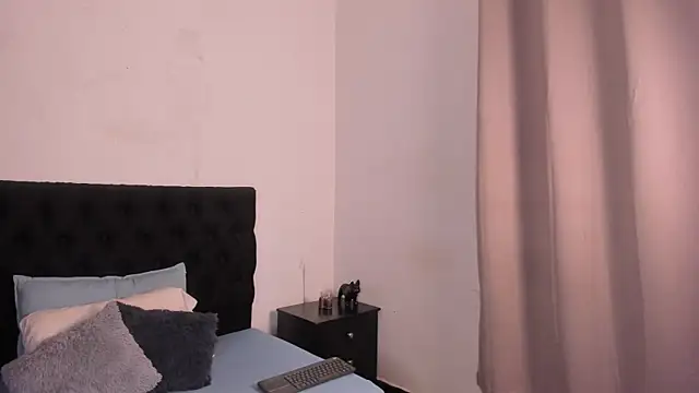 Snapshot of Lucio__Fox chatting on 11/15/25, 11:58 Lucio Fox online show from 11/15/25, 11:58