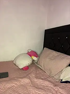 Sofia Fiori online show from 11/16/25, 04:06