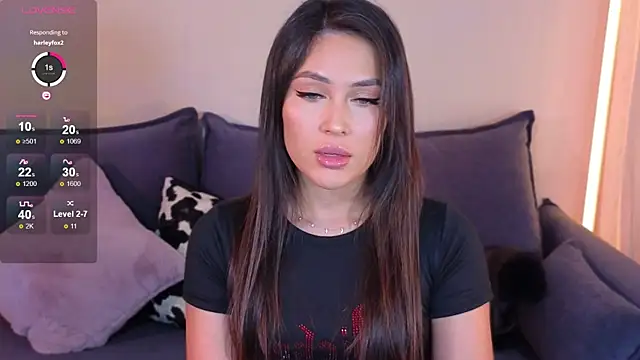 CarolineGuthrie online show from 01/14/26, 01:59