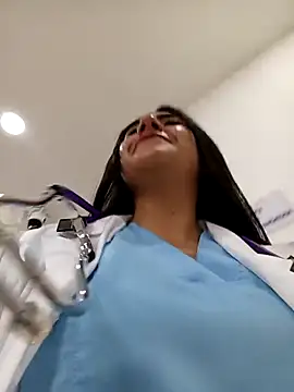 CAROLINE  07 online show from 04/16/26, 03:13