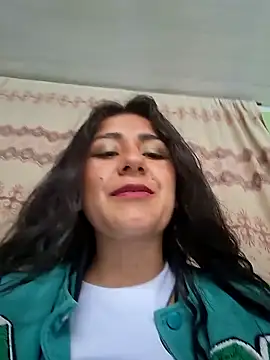 CAROLINE  07 online show from 11/28/25, 03:34