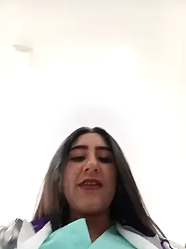 CAROLINE  07 online show from 05/13/26, 01:18