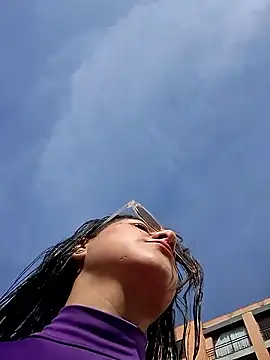 Snapshot of CAROLINE__07 chatting on 09/16/25, 01:01 CAROLINE 07 online show from 09/16/25, 01:01