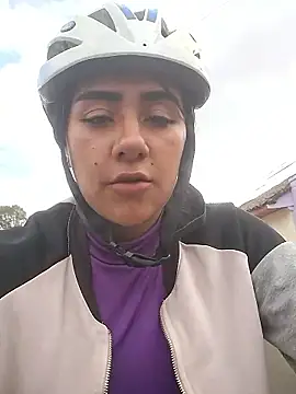 CAROLINE  07 online show from 04/03/26, 06:58