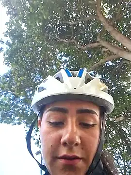 CAROLINE  07 online show from 03/22/26, 01:01