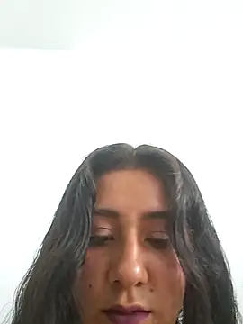 CAROLINE  07 online show from 11/15/25, 01:04