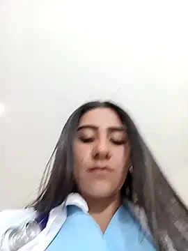 CAROLINE  07 online show from 05/09/26, 04:32