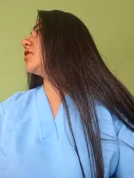 CAROLINE  07 online show from 03/05/26, 07:43