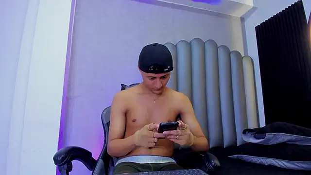  Leohot  online show from 01/14/26, 03:43