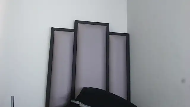  Leohot  online show from 11/30/25, 03:57