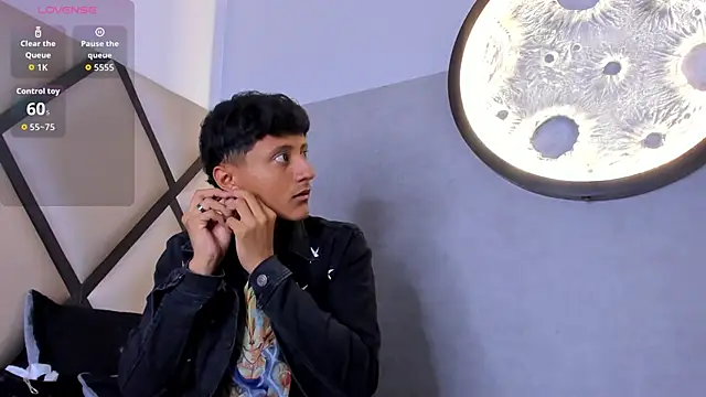  Leohot  online show from 10/01/25, 03:22