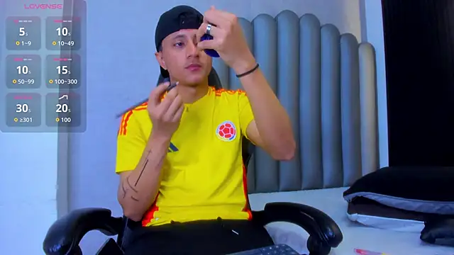  Leohot  online show from 02/17/26, 03:37