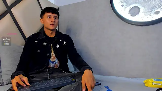  Leohot  online show from 09/13/25, 03:28