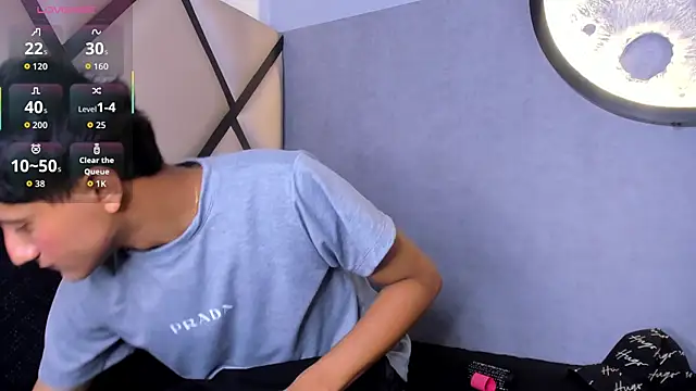  Leohot  online show from 10/14/25, 03:29