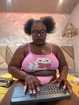 Snapshot of may_storm chatting on 03/03/26, 03:13 may storm online show from 03/03/26, 03:13