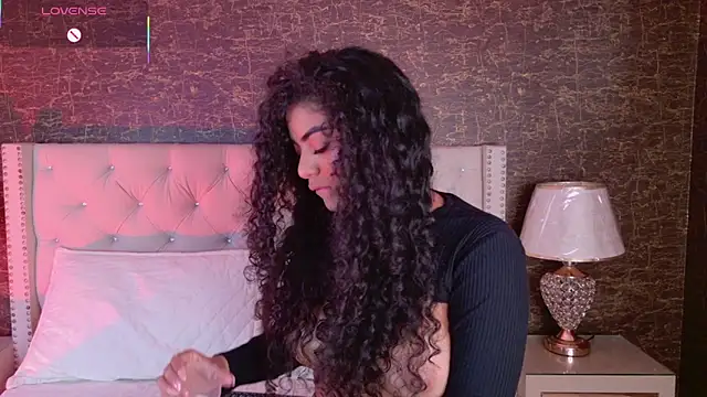 Carly Monroe  online show from 11/15/25, 05:22