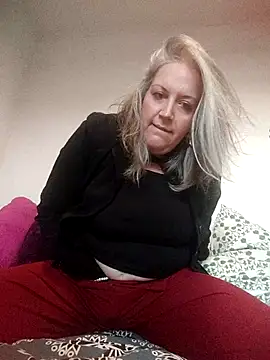 Feelineducentre online show from 02/06/26, 05:09