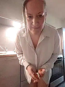 Feelineducentre online show from 02/08/26, 07:17