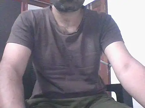 Snapshot of hairysub_india@xh chatting on 10/31/25, 04:25 hairysub indiaxh online show from 10/31/25, 04:25