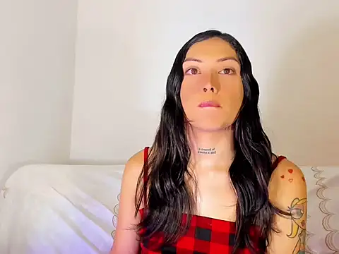 Megan Gil  online show from 10/21/25, 01:05