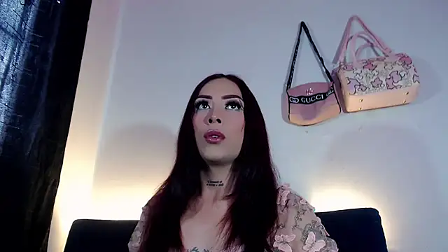 Megan Gil  online show from 05/20/26, 03:42