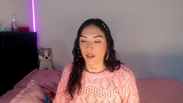 Megan Gil  online show from 02/23/26, 04:40