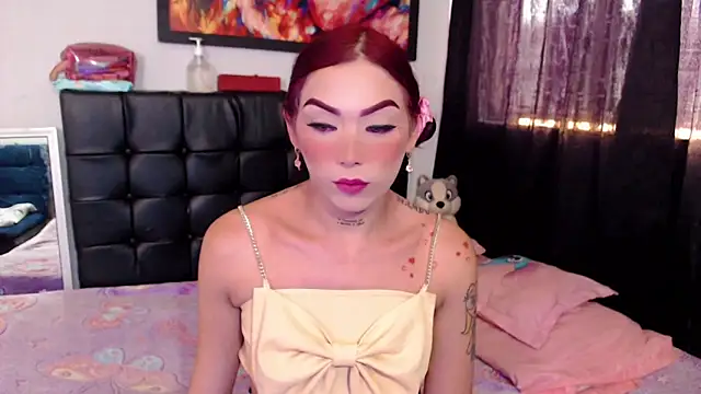 Megan Gil  online show from 03/18/26, 07:59