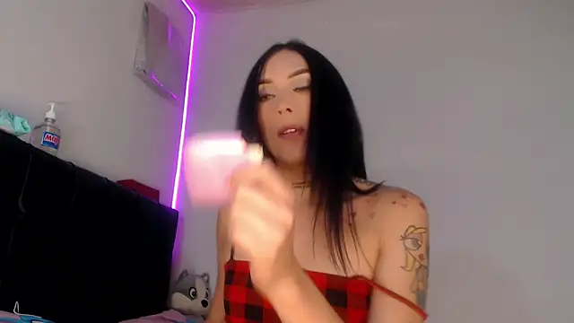 Megan Gil  online show from 02/25/26, 07:03