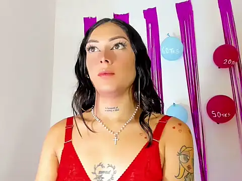 Snapshot of Megan_Gil_ chatting on 10/01/25, 11:25 Megan Gil online show from 10/01/25, 11:25