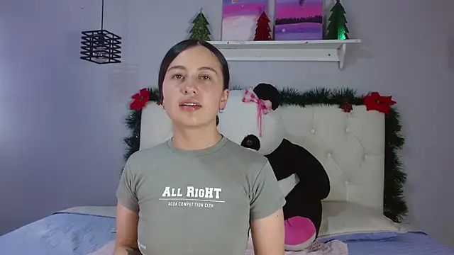 Zaaida  online show from 12/17/25, 08:36