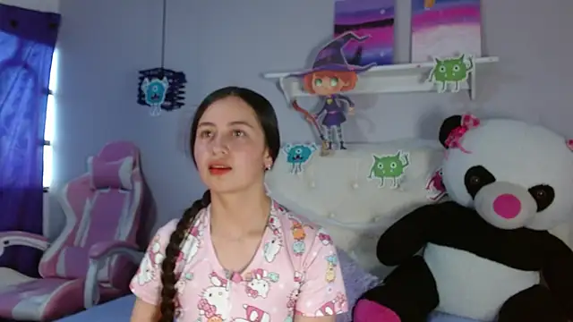 Zaaida  online show from 10/24/25, 01:43